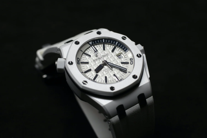 Audemars Piguet replica Royal Oak Offshore Diver in ceramica bianca