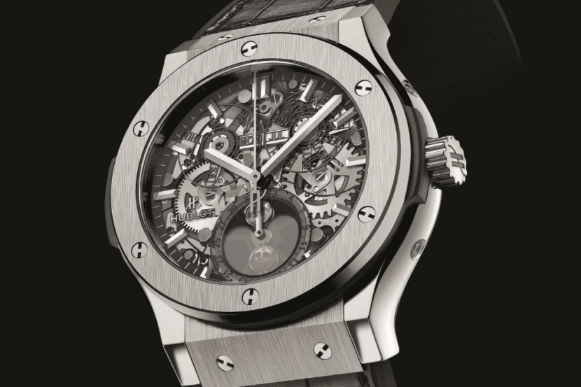 Presentazione dell’Hublot orologi replica Classic Fusion Aeromoon, la prima fase lunare di Hublot